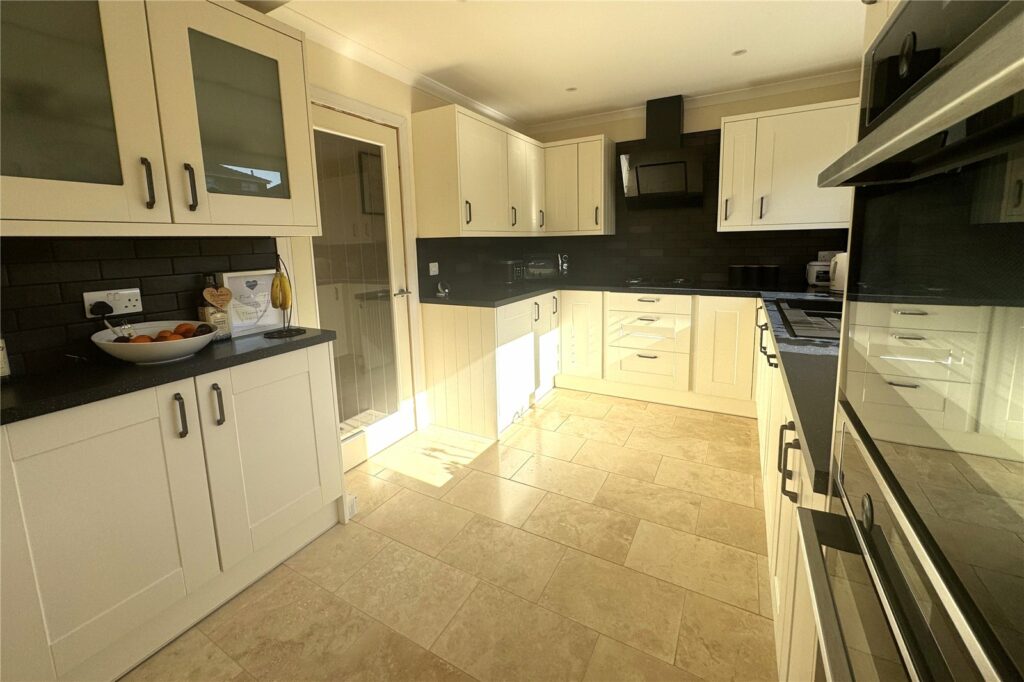 Property Image_11
