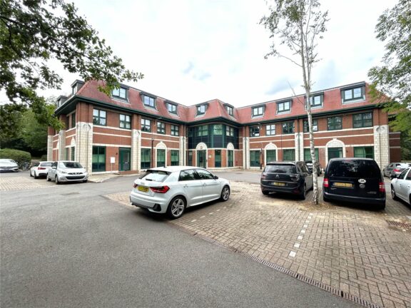 Minley Road Image