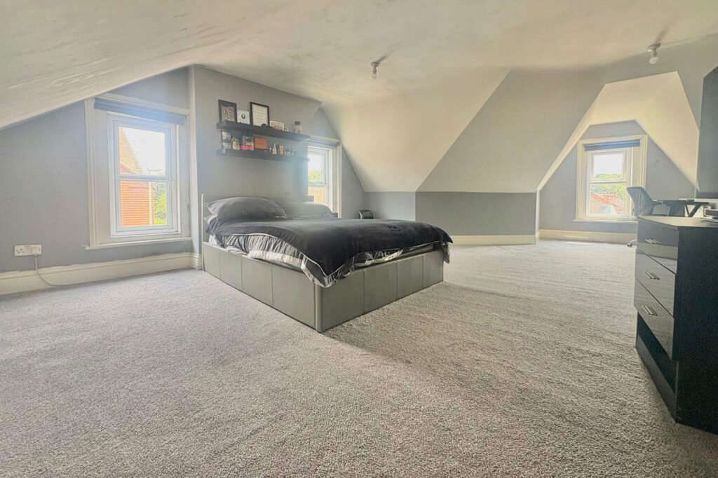 Property Image_11