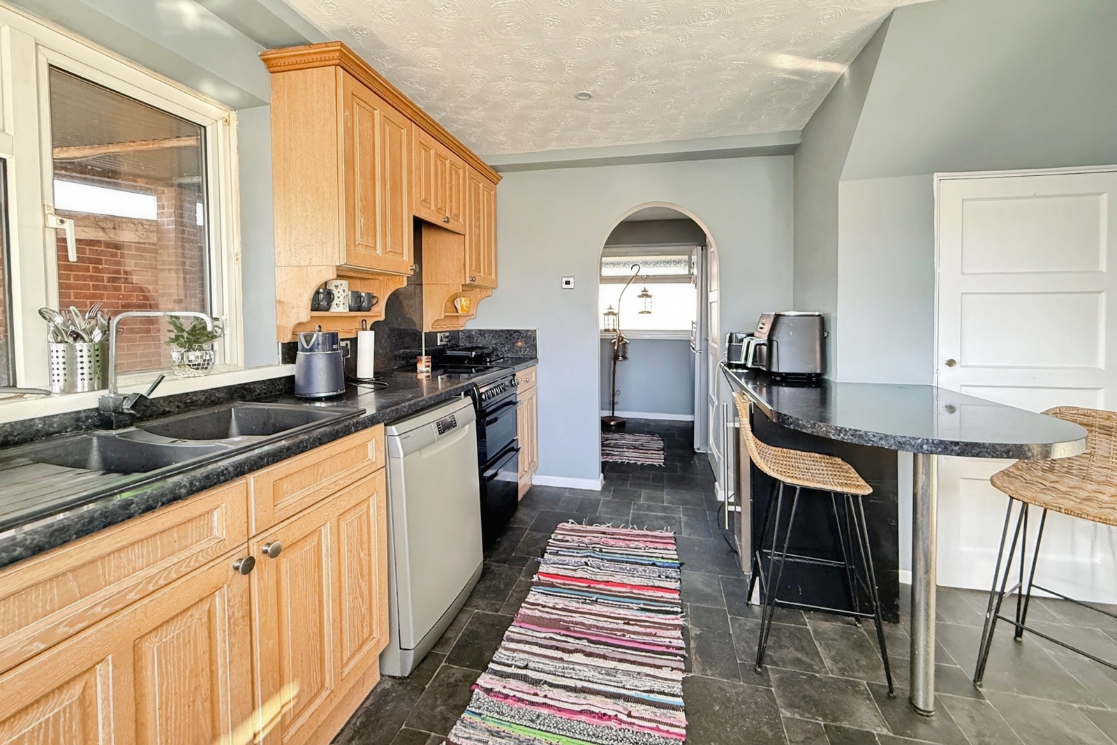 Kitchen/Bfast
