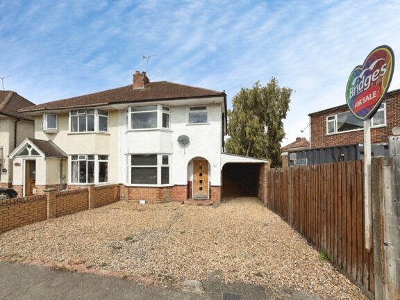 Lower Farnham Road Image