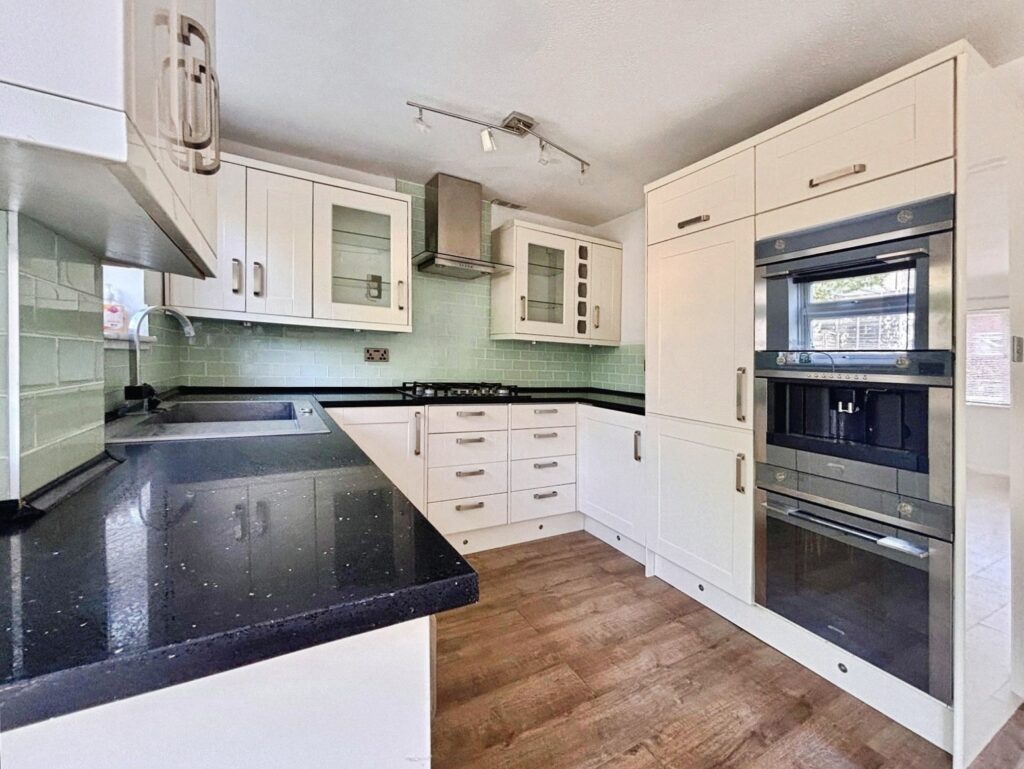 Property Image_9