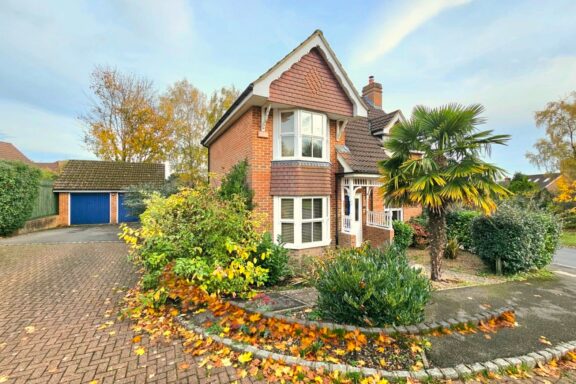 Clarence Drive Image