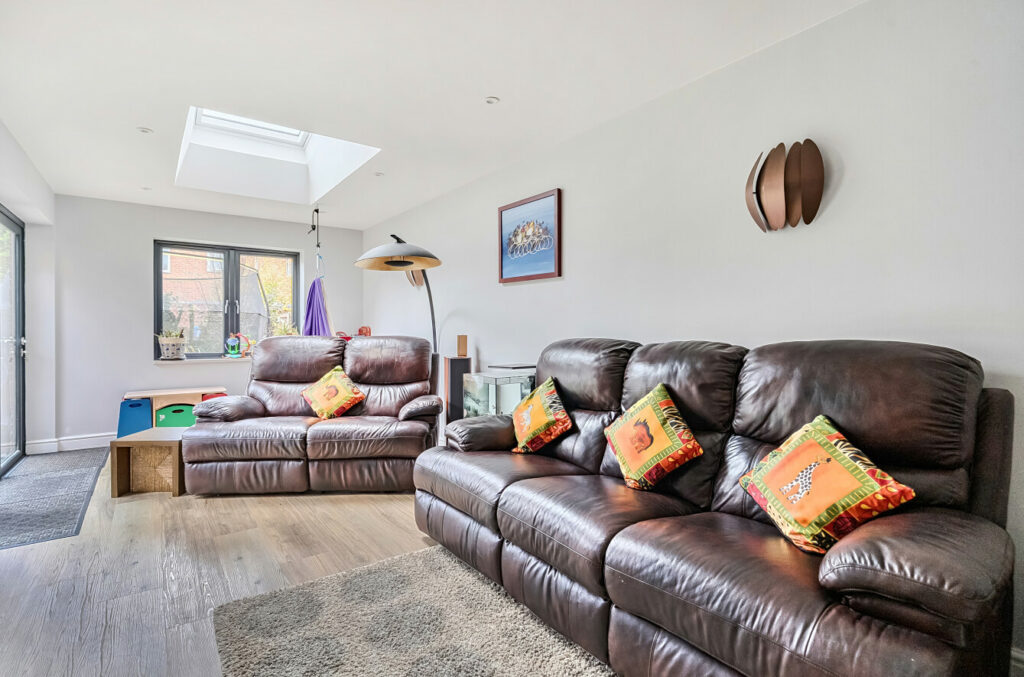 Property Image_11
