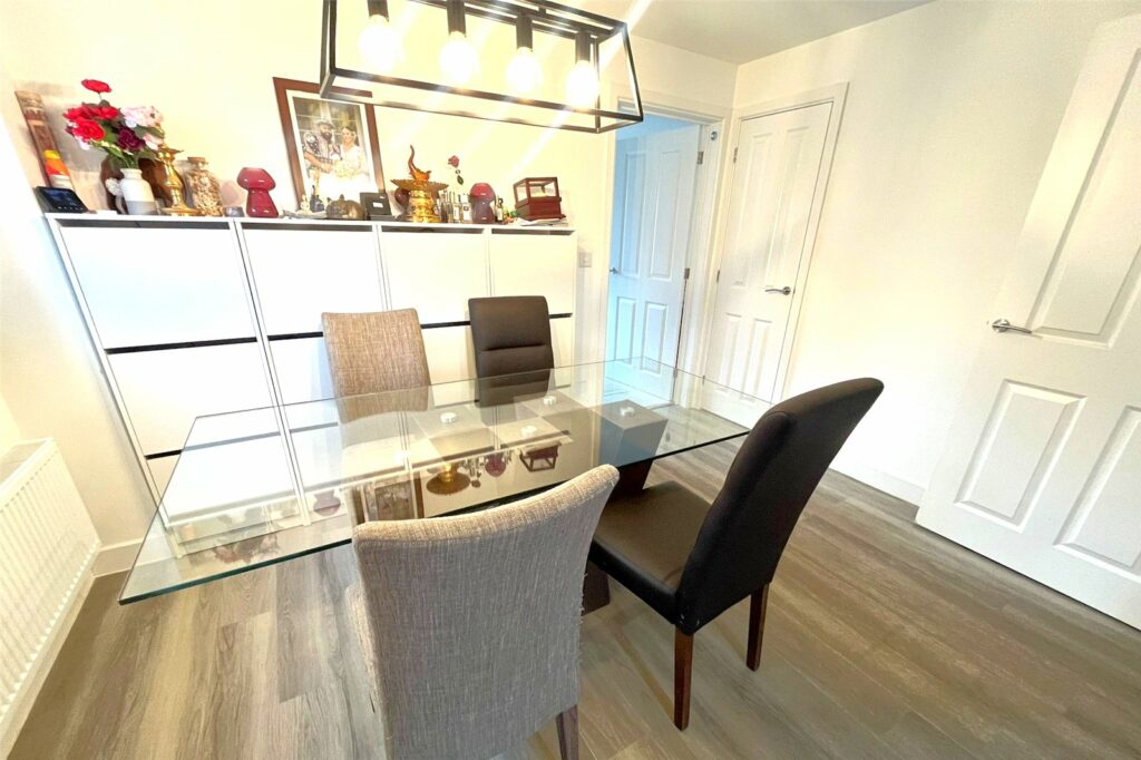 Property Image_11