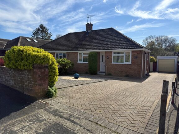 Pitman Close Image