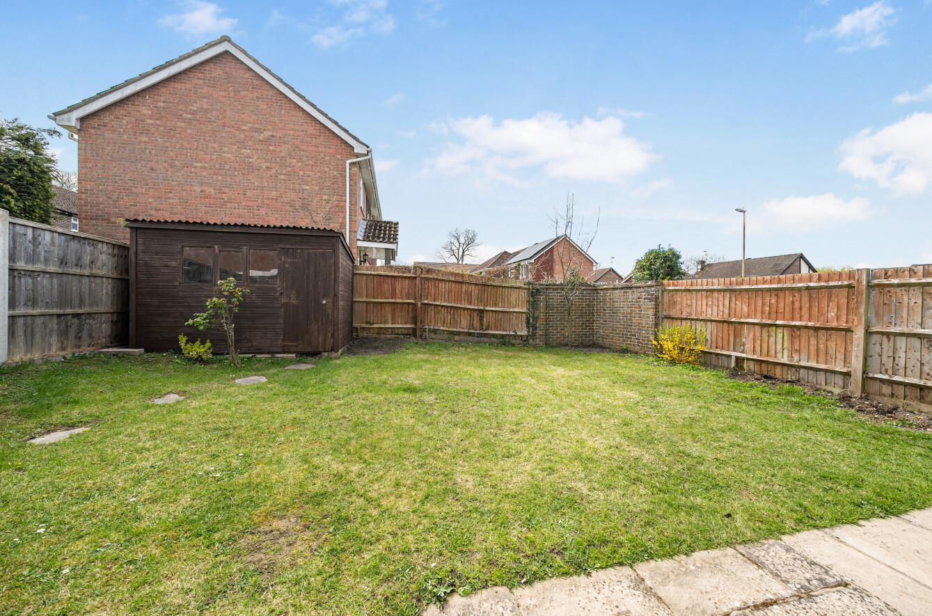 HUB255713_05.jpg