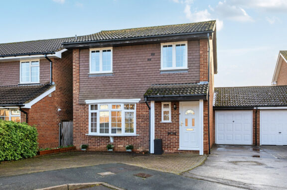 Glorney Mead Image