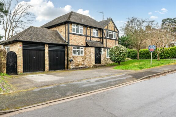 Chatsworth Heights Image