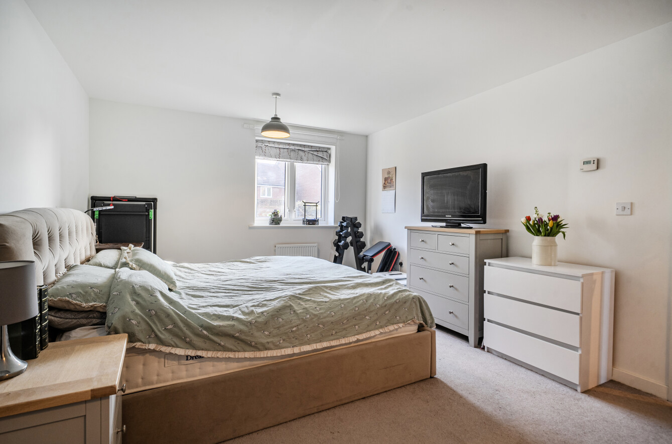 Bedroom Photo 2