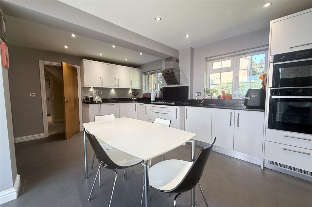 Property Image_24