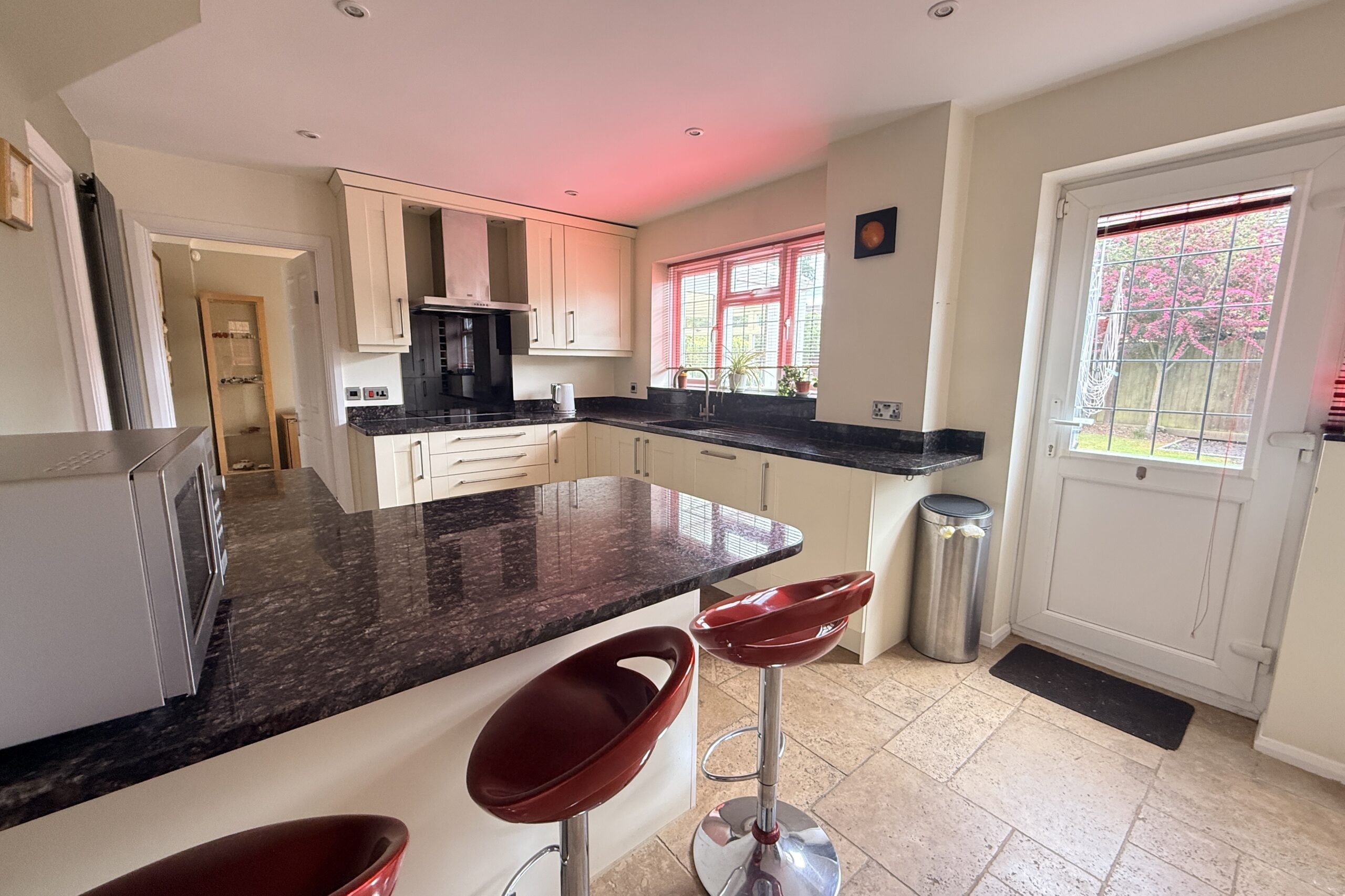 Kitchen/Bfast