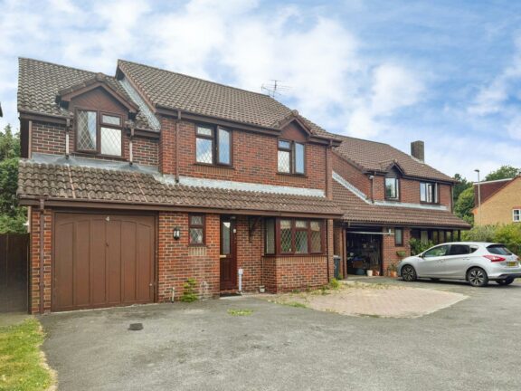 Sandbanks Drive Image