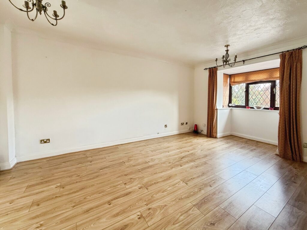 Property Image_11