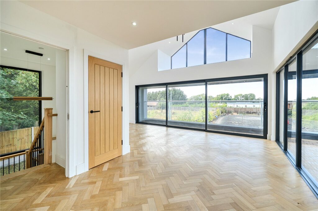 Property Image_24