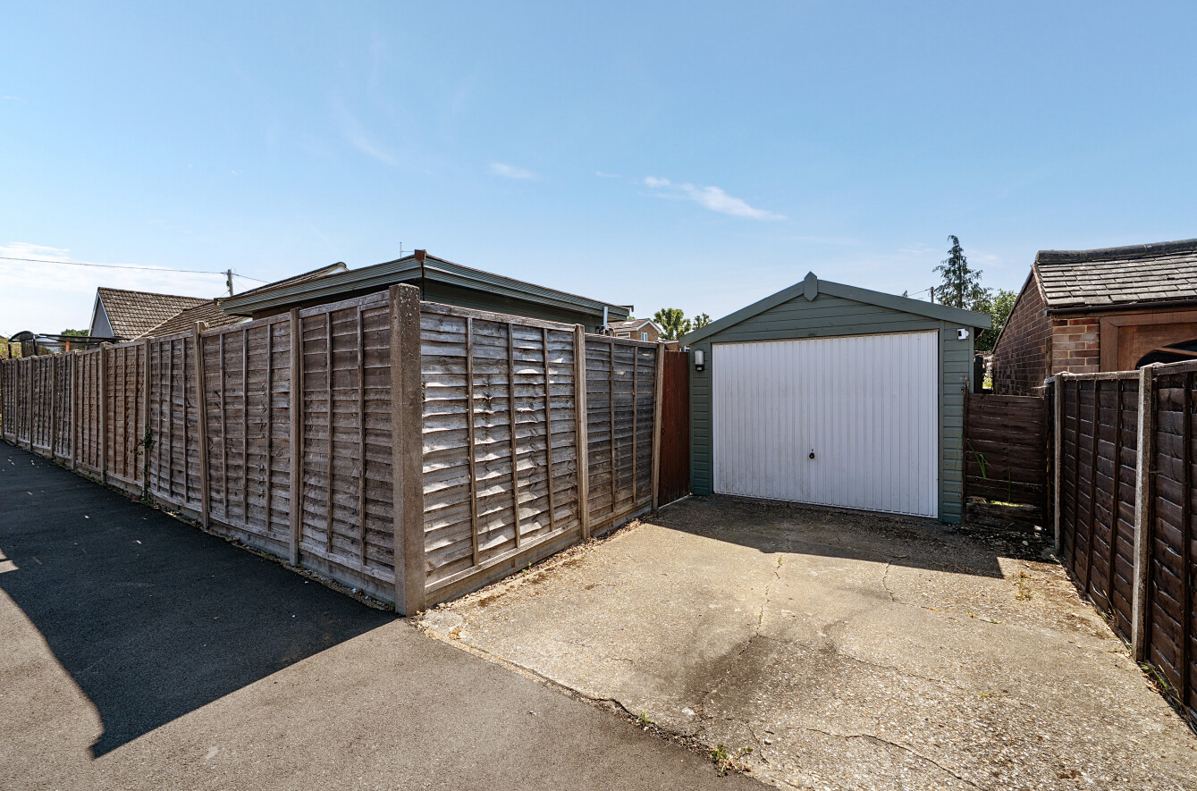 1487158-1-6a4e550…