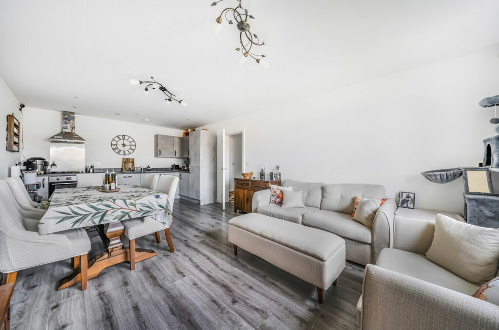 Property Image_11