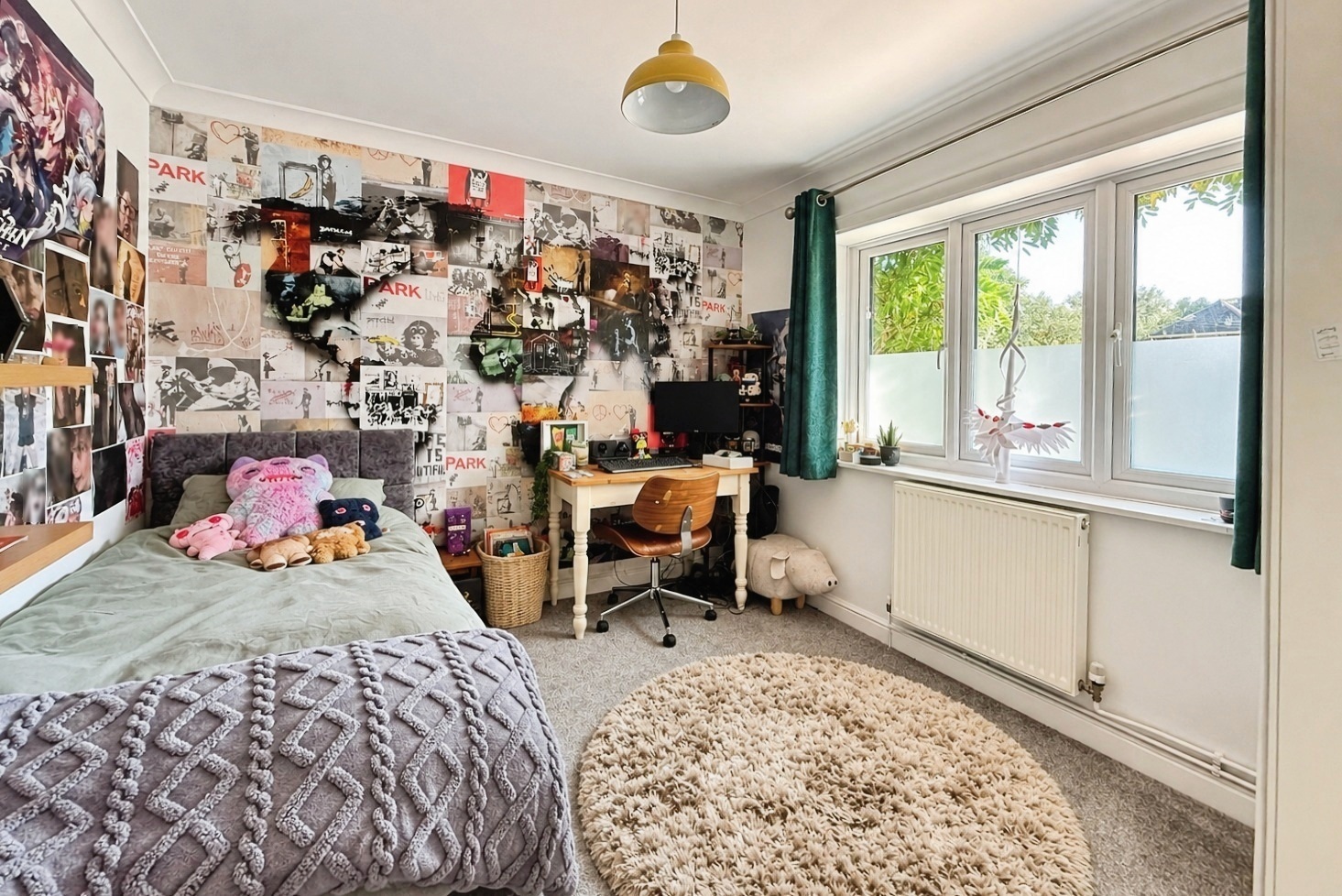 Bed 4/Reception