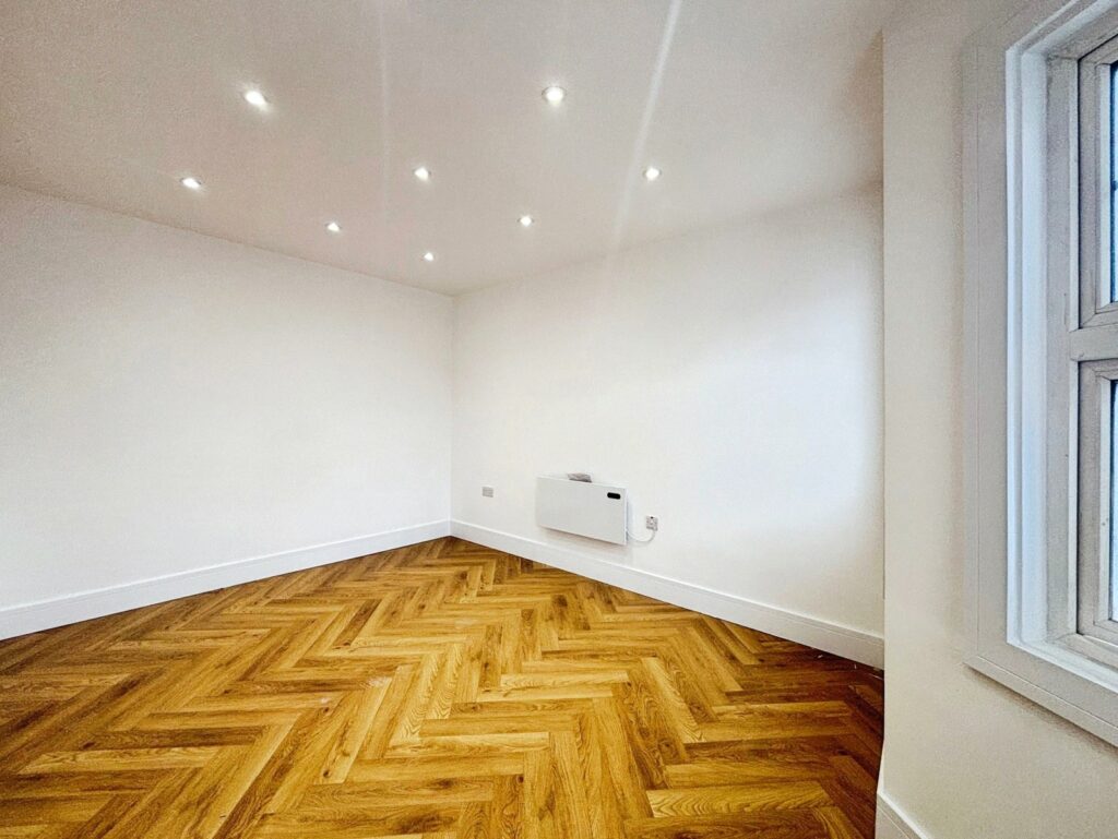 Property Image_11