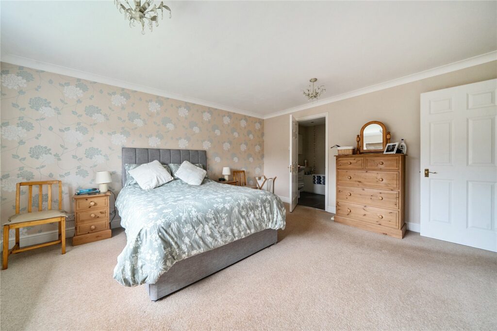 Property Image_11