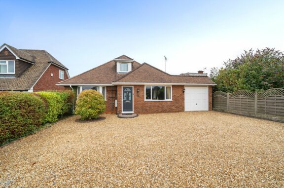 Byfleet Avenue Image