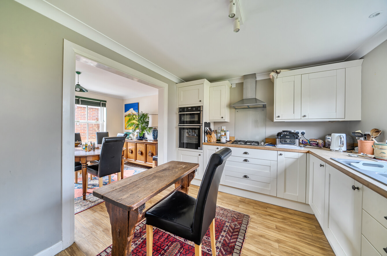 Fitted Kitchen